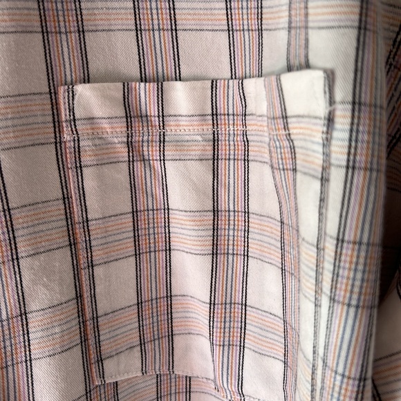 Universal Thread Goods Co. women’s long sleeve button down top in pastel colors. - Picture 7 of 7